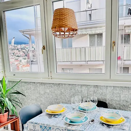 Enes Con Terrazza Panoramica, Idromassagio *