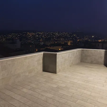 Enes Terrazza Con Vista E Relax In Centro Apartamento