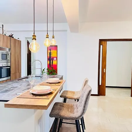 Apartment Enes Con Terrazza Panoramica, Idromassagio Trieste
